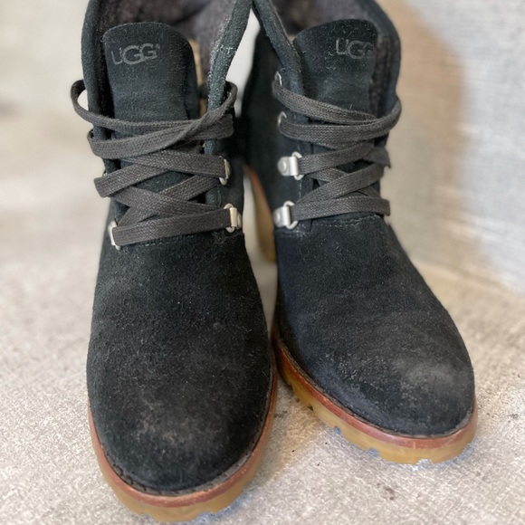 UGG BOOTS SIZE 5 - Picture 5 of 6